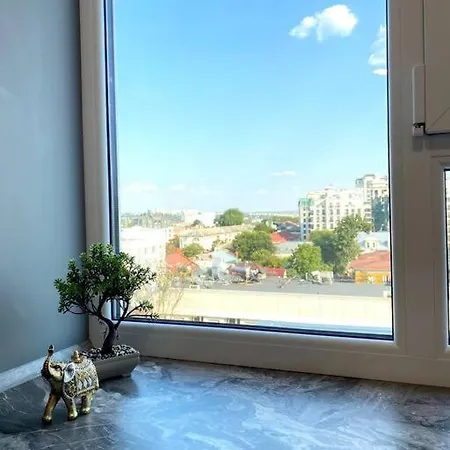 Park Unit ! Puskin Street Apartment *